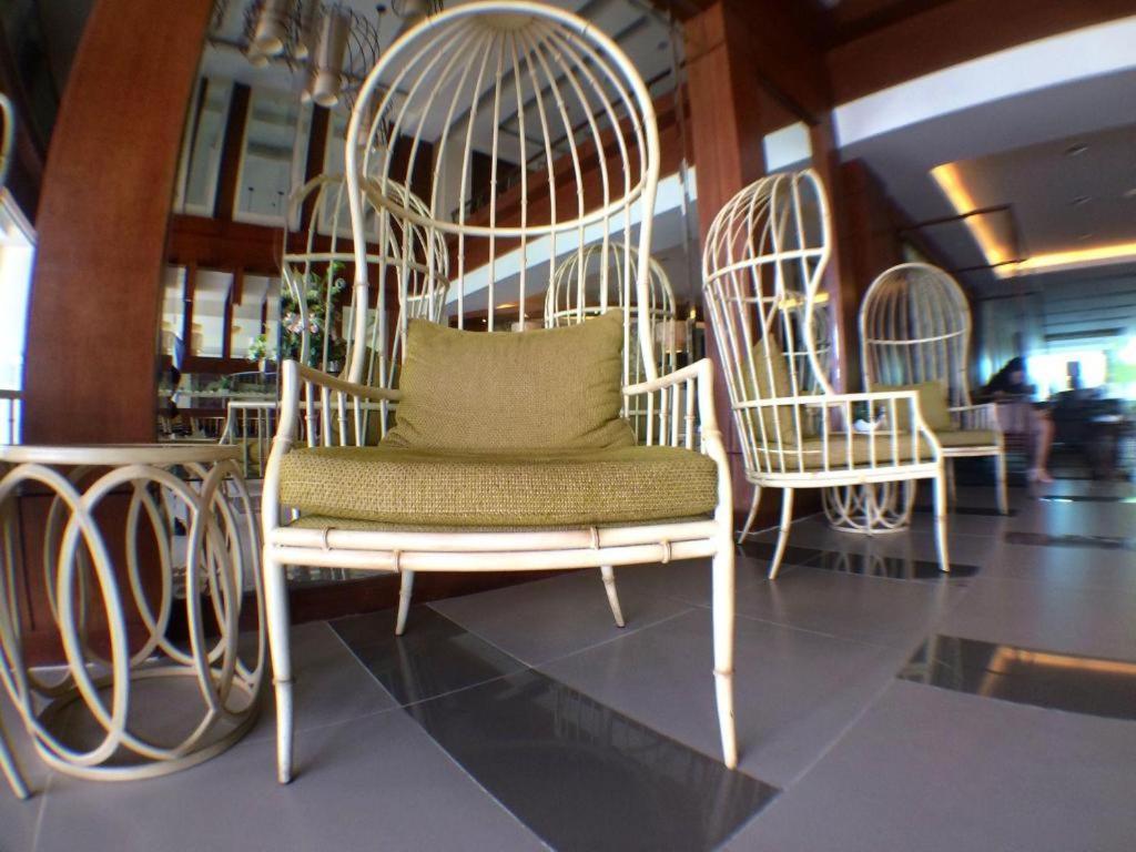Mansion Garden Hotel Olongapo Extérieur photo