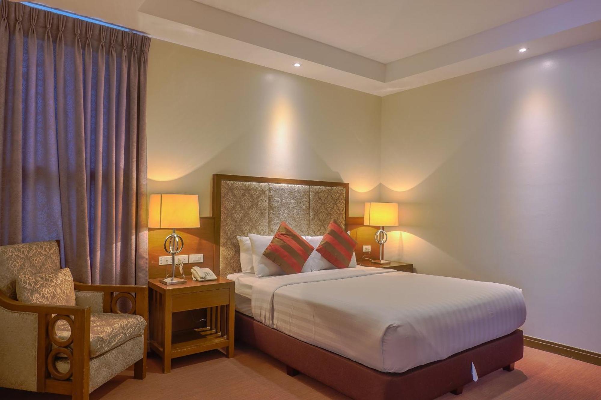 Mansion Garden Hotel Olongapo Extérieur photo
